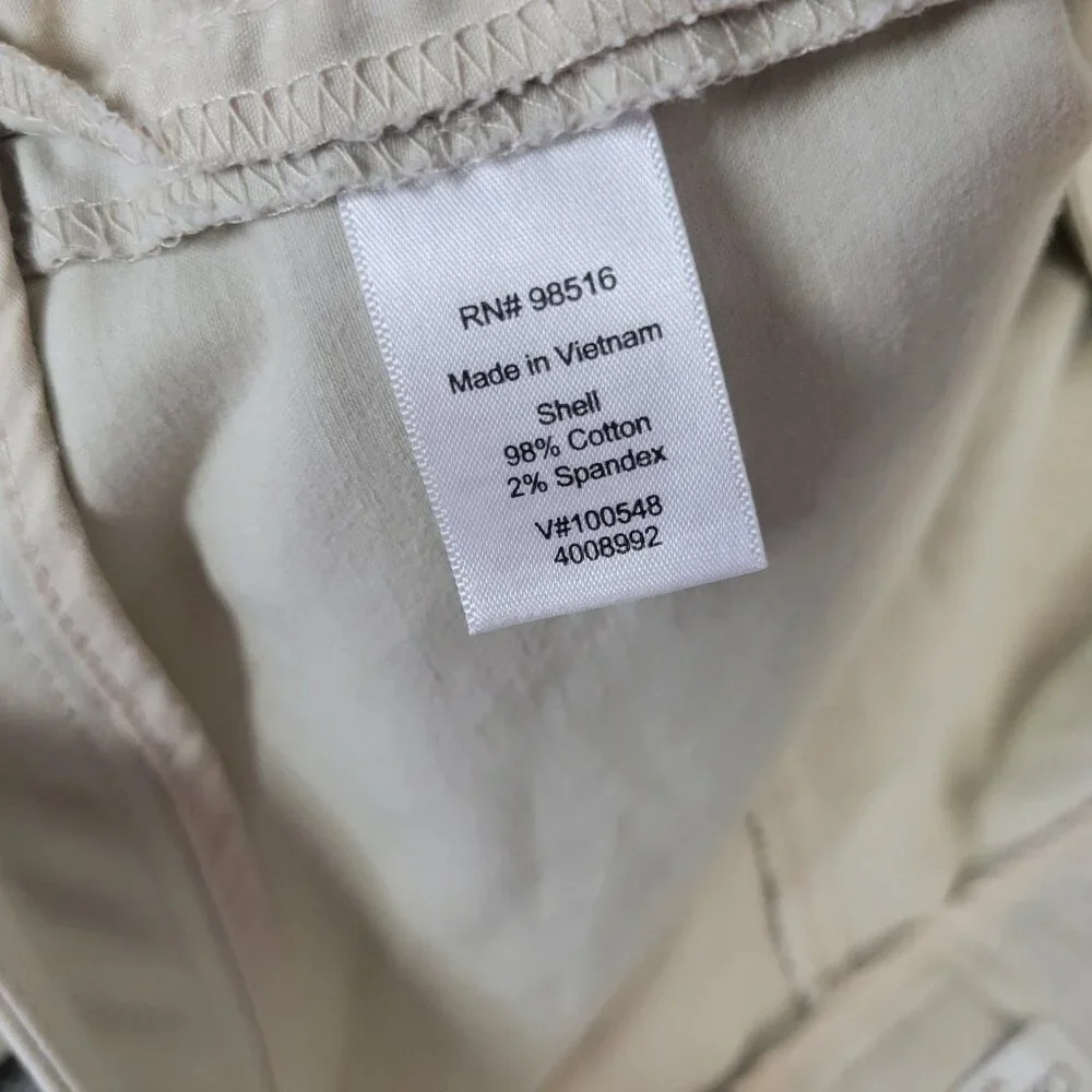 Coldwater Creek Womens Shorts Natural Fit Beige 20 Plus Lightweight A13E